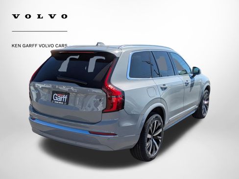 New 2026 Volvo XC90 B5 Core AWD/4WD image 3