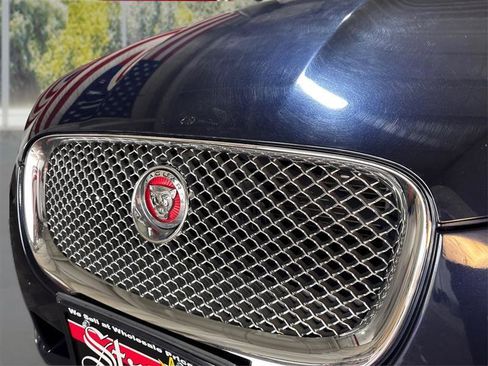 Used 2014 Jaguar XF 3.0 image 22