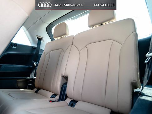 Used 2023 Audi Q7 3.0T Premium Plus w/ Premium Plus Package AWD/4WD image 44