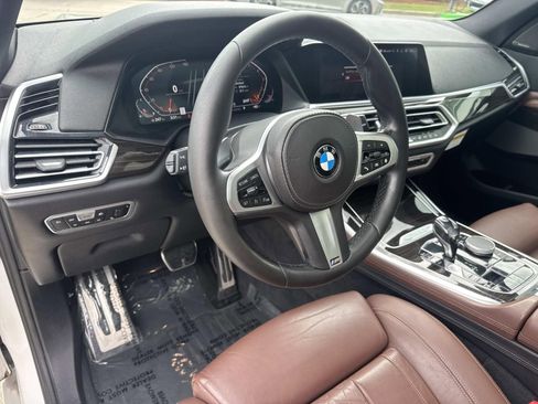 Used 2019 BMW X5 xDrive40i w/ M Sport Package AWD/4WD image 18