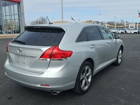 Used 2009 Toyota Venza AWD image 3