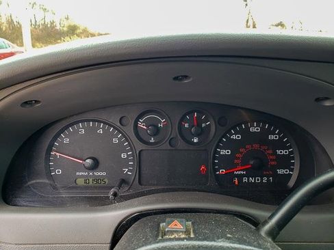 Used 2010 Ford Ranger XLT image 19