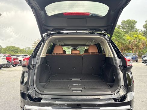 New 2026 Nissan Rogue Platinum AWD/4WD image 23
