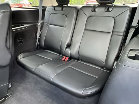 Used 2022 Lincoln Aviator AWD w/ Premium Package image 31
