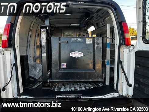 Used 2011 GMC Savana 3500 image 8