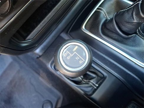 Used 2021 Jeep Gladiator Overland image 24