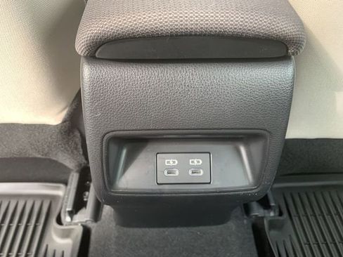 Certified 2025 Toyota Corolla LE FWD image 31