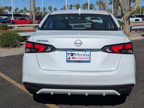 Certified 2025 Nissan Versa SV w/ Trunk Package image 5