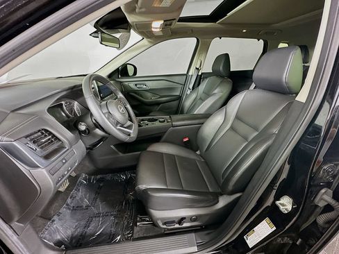 Certified 2024 Nissan Rogue SV w/ SV Premium Package AWD/4WD image 29