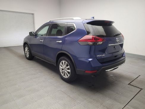 Used 2020 Nissan Rogue SV image 5