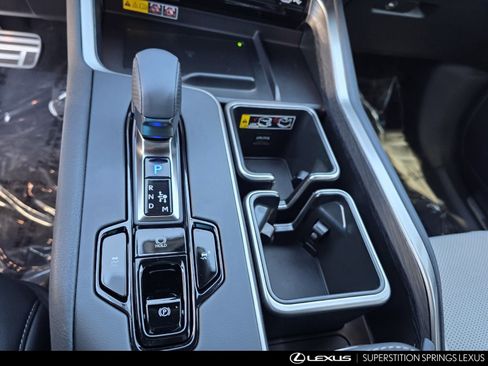 New 2026 Lexus TX 500h AWD image 19