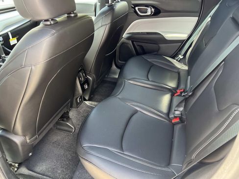 New 2026 Jeep Compass Limited AWD/4WD image 12