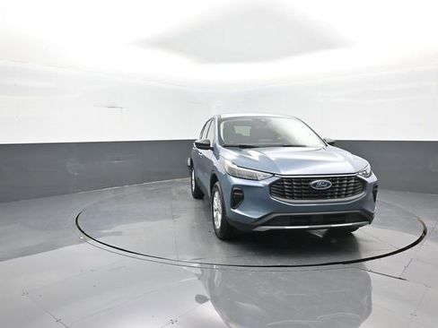 New 2026 Ford Escape Active image 2