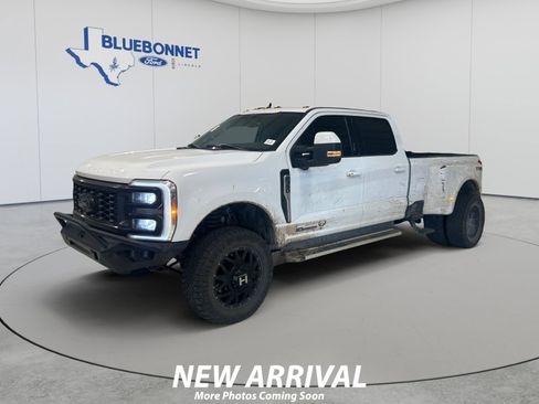 Used 2023 Ford F350 Lariat w/ Tow Technology Package AWD/4WD image 1