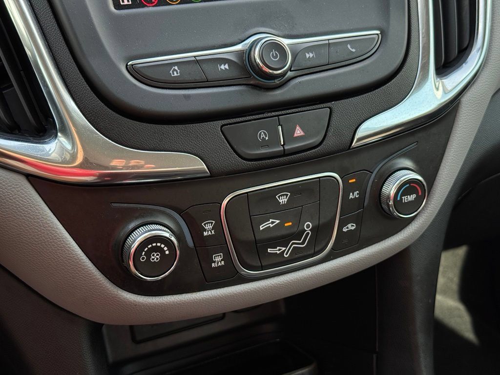 Used 2023 Chevrolet Equinox LS w/ LS Convenience Package FWD image 30