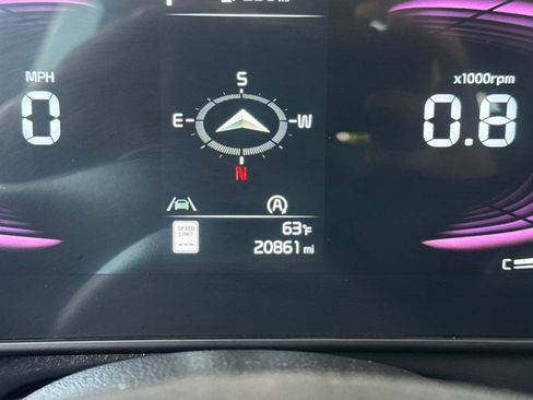 Used 2024 Kia Sportage EX FWD image 18
