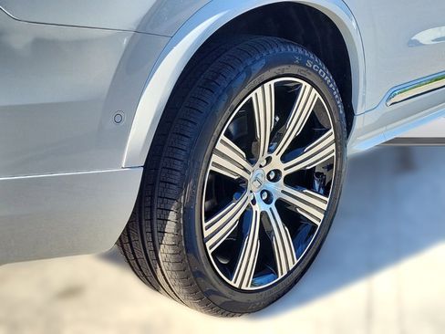 New 2024 Volvo XC90 T8 Plus w/ Protection Package Premier image 28