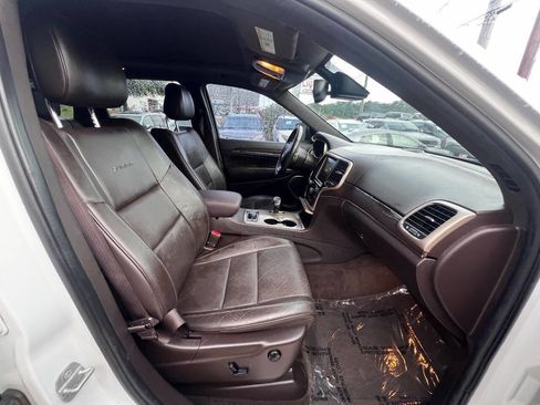 Used 2014 Jeep Grand Cherokee Summit AWD/4WD image 13