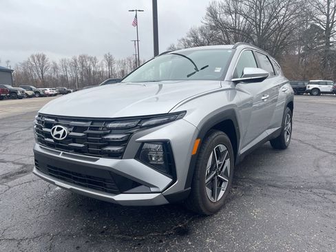 Used 2025 Hyundai Tucson SEL image 2