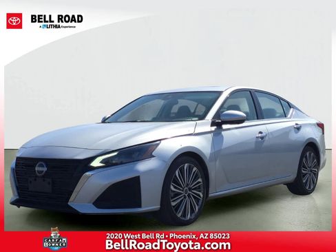 Used 2023 Nissan Altima 2.5 SL image 1