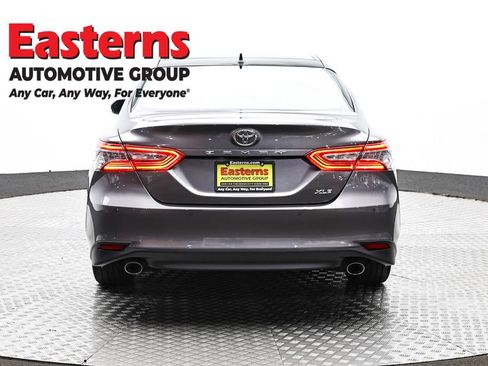 Used 2018 Toyota Camry XLE w/ Driver Assist Package FWD image 5