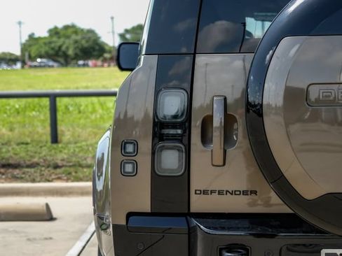New 2026 Land Rover Defender 130 X-Dynamic SE AWD/4WD image 62