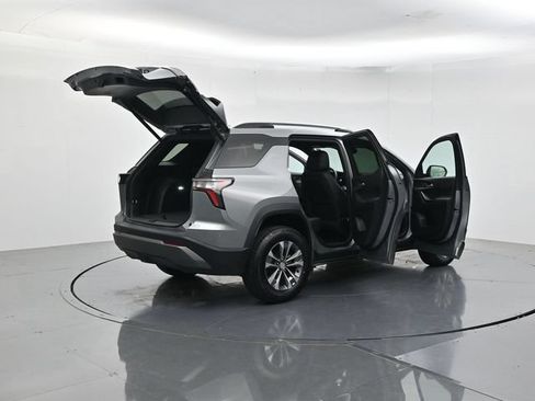 Used 2025 Chevrolet Equinox LT w/ Convenience Package II FWD image 53