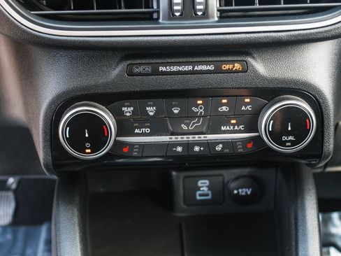 Used 2022 Ford Escape SEL FWD image 17