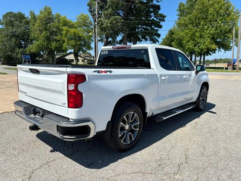 Used 2023 Chevrolet Silverado 1500 LT w/ Protection Package AWD/4WD image 5
