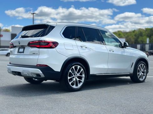 Used 2021 BMW X5 xDrive40i w/ Premium Package AWD/4WD image 4