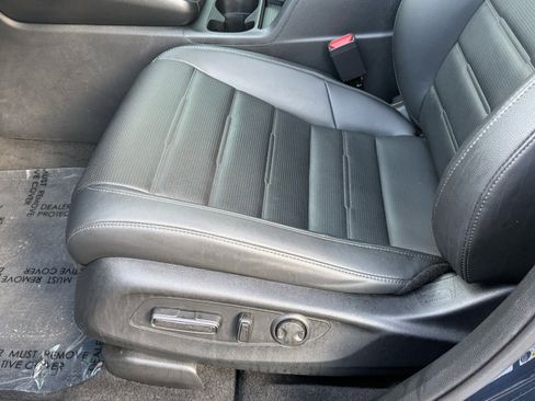 Used 2024 Honda CR-V EX-L image 15