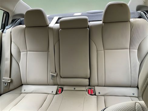 Used 2022 Subaru Legacy Limited w/ Popular Package #3 image 12