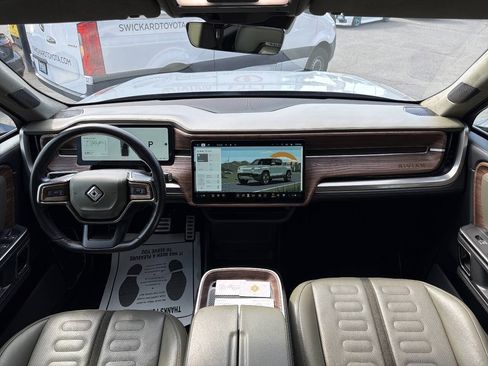 Used 2022 Rivian R1T Adventure AWD/4WD image 21