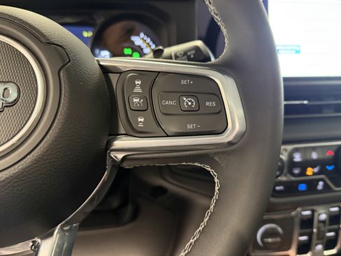 Used 2025 Jeep Wrangler Sahara 4xe w/ Safety Group image 16