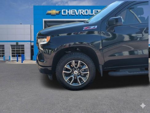 Used 2022 Chevrolet Silverado 1500 RST AWD/4WD image 11