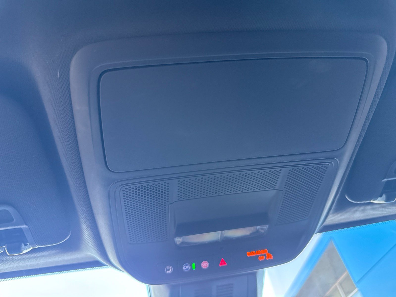 Used 2025 Chevrolet Equinox LT w/ Safety and Technology Package FWD image 29