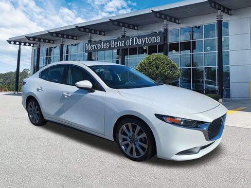 Used 2020 MAZDA MAZDA3 Sedan w/ Select Package image 2