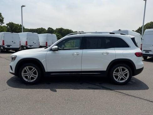 Used 2022 Mercedes-Benz GLB 250 4MATIC image 4