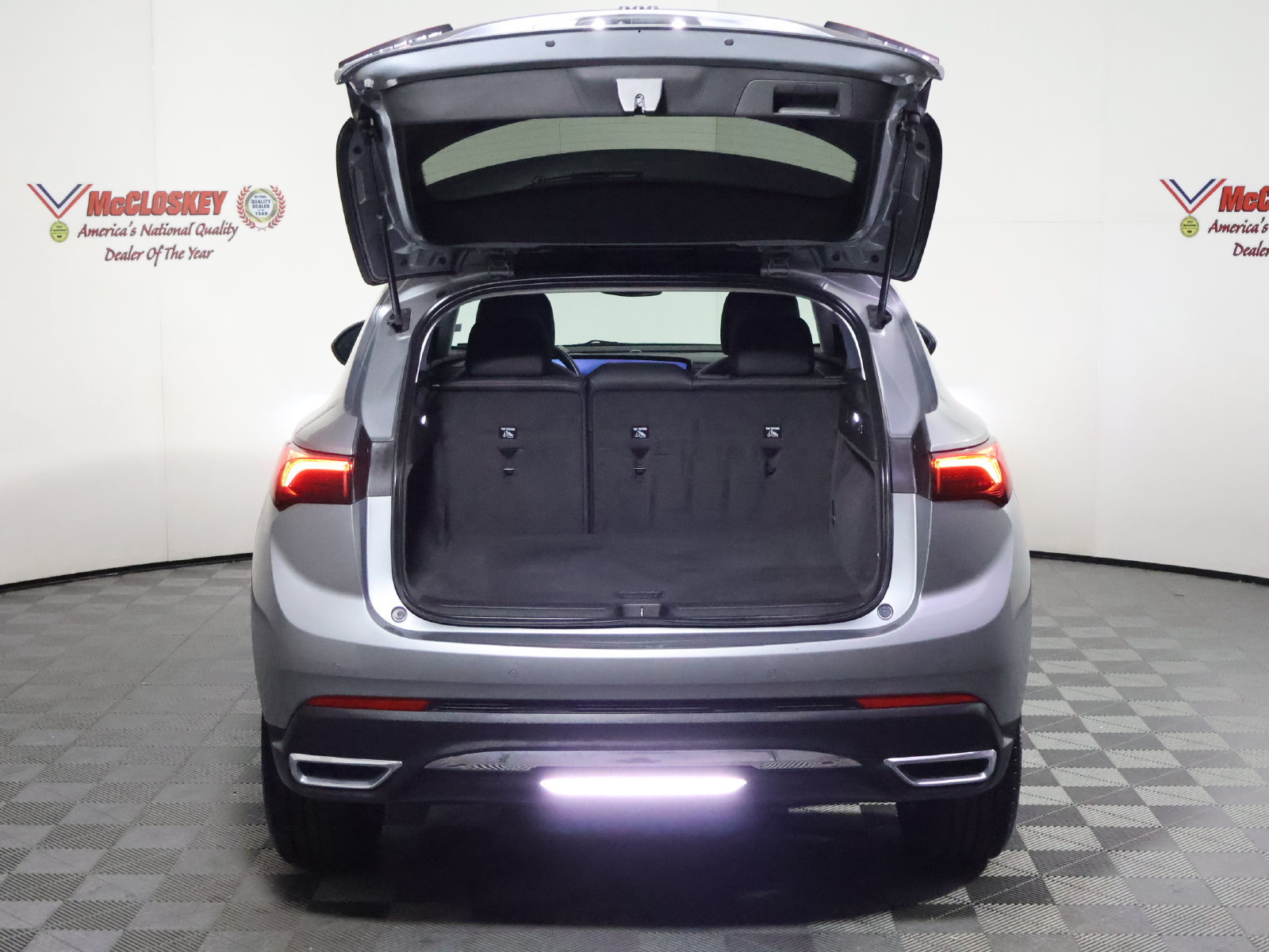 Used 2024 Buick Envision Preferred AWD/4WD image 11