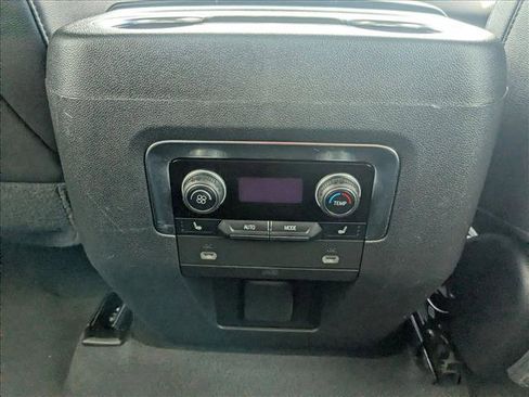 Used 2021 Chevrolet Tahoe LT w/ LT Signature Package image 18