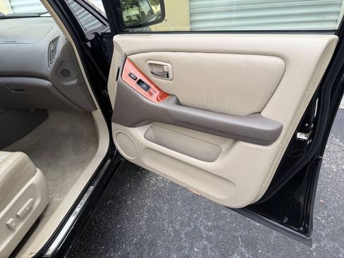 Used 2002 Lexus RX 300 FWD image 17