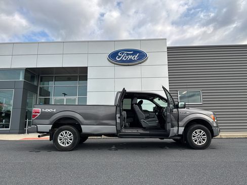 Used 2011 Ford F150 XLT w/ HD Payload Pkg AWD/4WD image 4