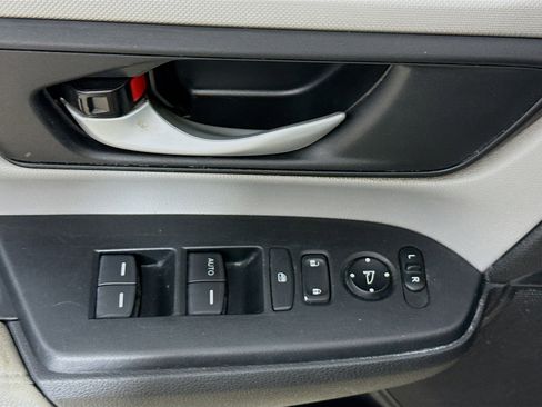 Used 2018 Honda CR-V LX image 20