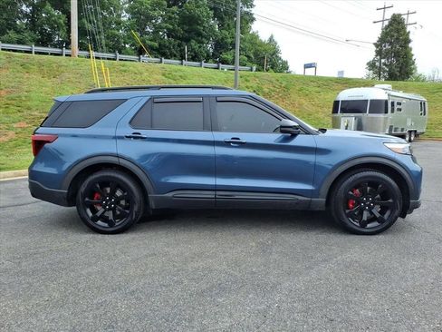 Used 2020 Ford Explorer ST w/ ST High-Performance Pack AWD/4WD image 2