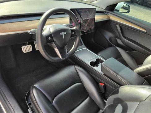 Used 2021 Tesla Model 3 Performance image 17