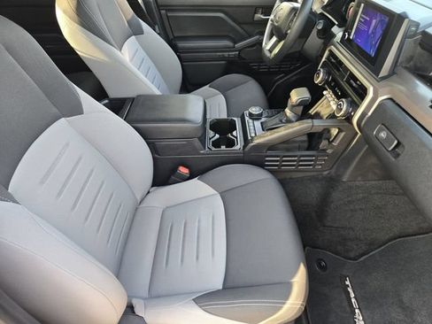 Used 2024 Toyota Tacoma TRD Sport RWD image 13
