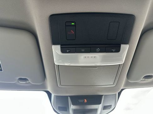 Certified 2022 Nissan Rogue SV image 18