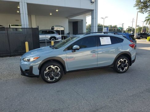 Used 2022 Subaru Crosstrek 2.5i Limited w/ Moonroof Package 2 AWD/4WD image 2