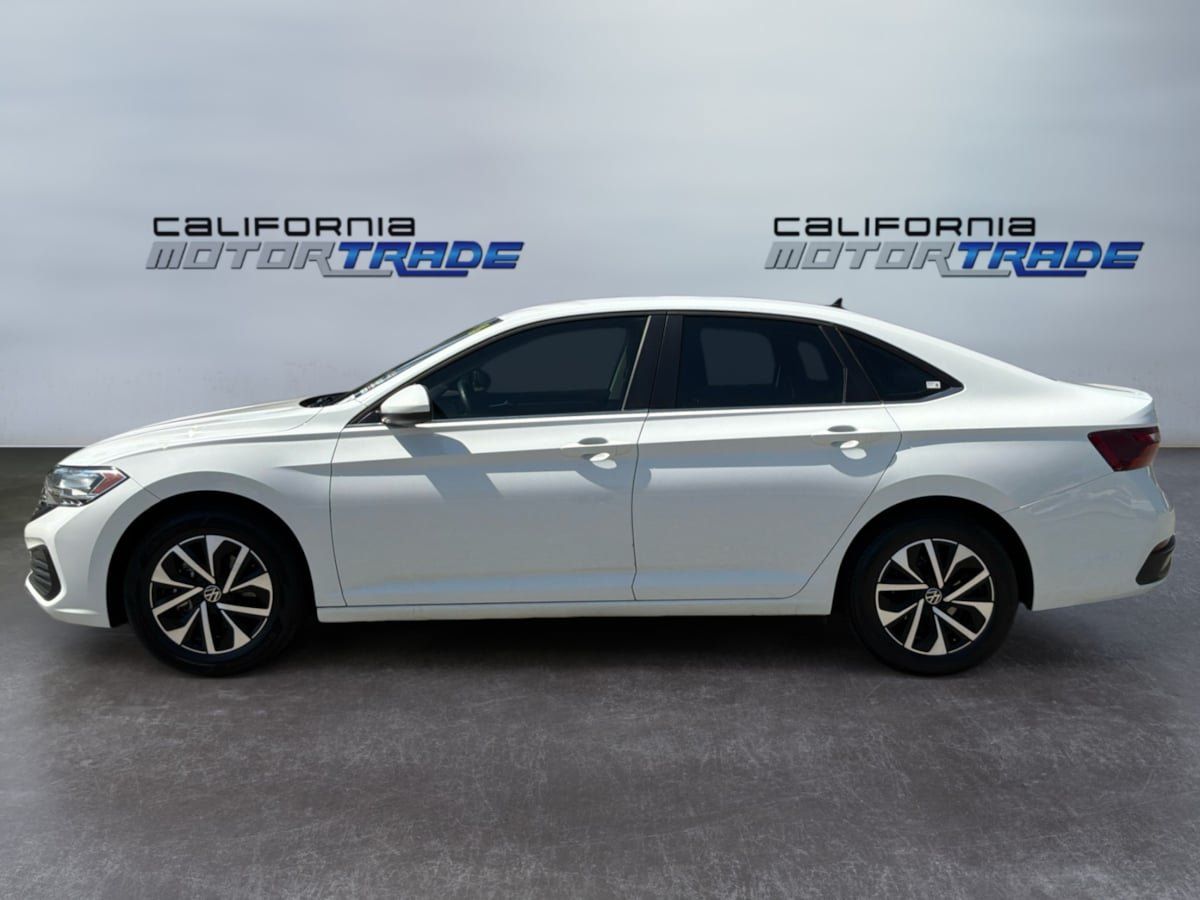 Used 2024 Volkswagen Jetta S FWD image 8