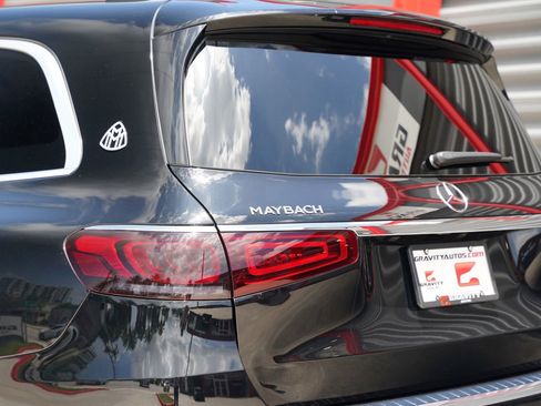 Used 2021 Mercedes-Benz Maybach GLS 600 4MATIC image 9